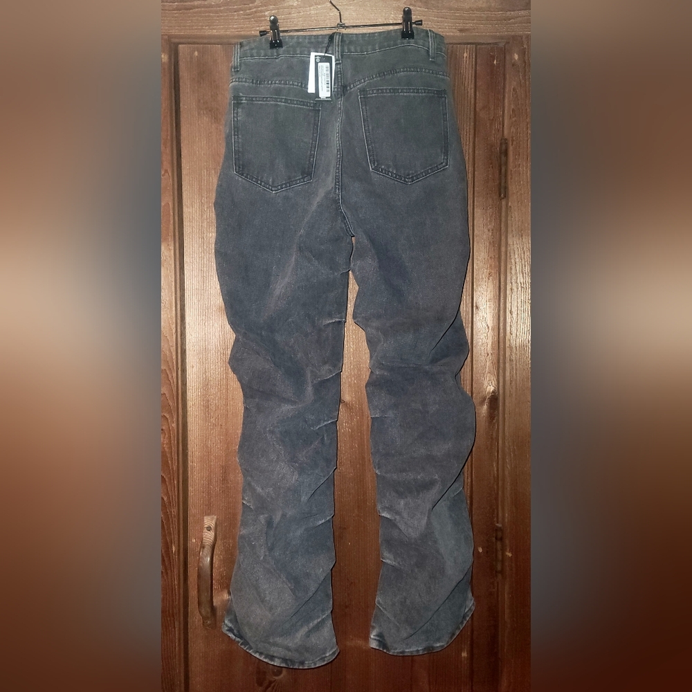 NWT PrettyLittleThing Washed Grey Denim Jeans - Picture 2 of 8